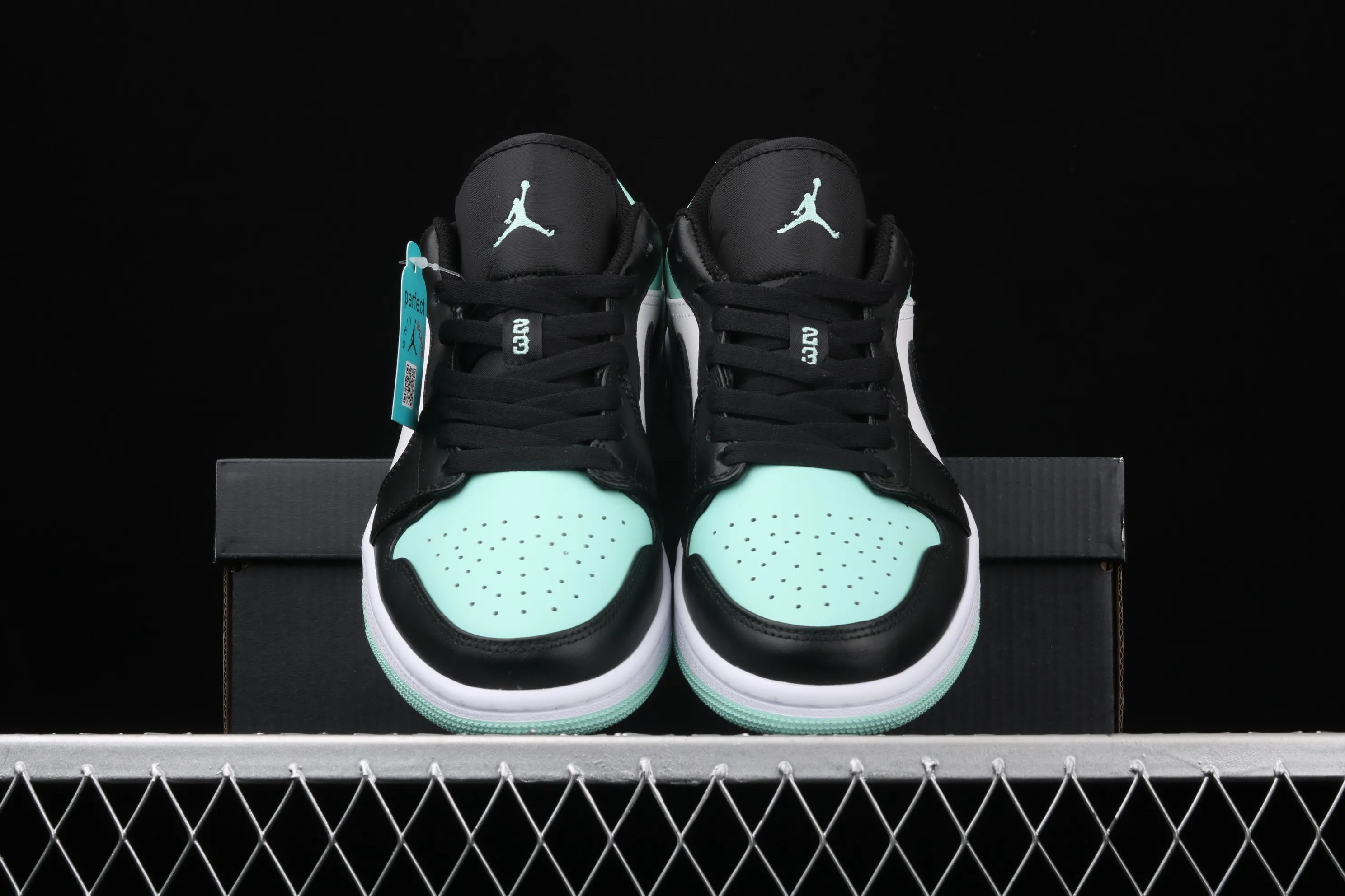 All categories Air Jordan Jordan series basketball shoes Air Jordan 1 Low New version Air Jordan 1 Low AJ1 Joe 1 low top leather cultural and leisure sports sneakers 553558-117